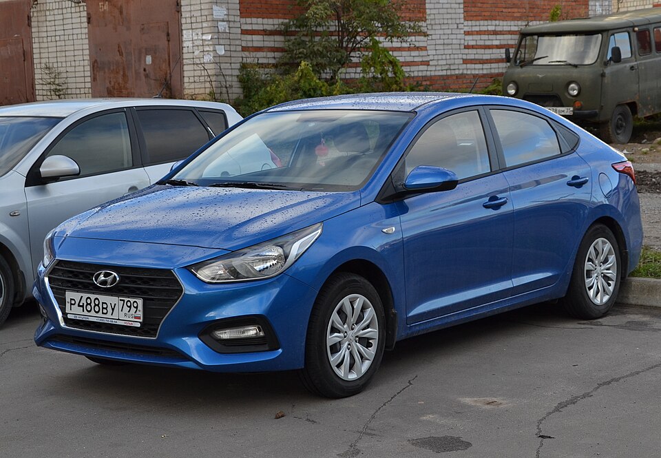 Фото модели Hyundai Solaris; не автомобиль компании